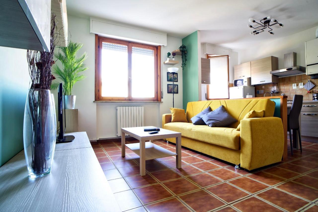 Casa Zoe Apartment Free Parking,Self Check In & Free Wi Fi Parma Zewnętrze zdjęcie